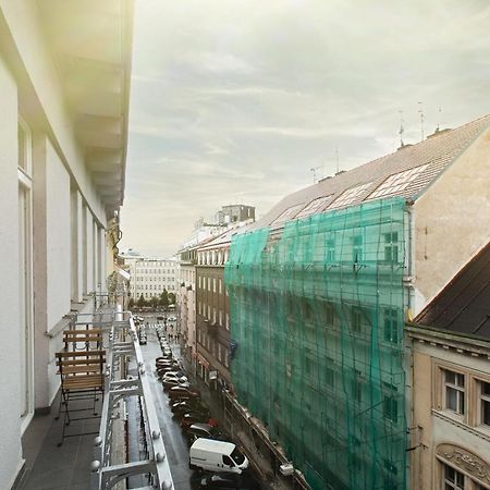 Luxury Central 150M2 Apartment On Wencelas Square With Private Garage Πράγα Εξωτερικό φωτογραφία