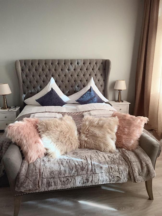 Luxury Central 150M2 Apartment On Wencelas Square With Private Garage Πράγα Εξωτερικό φωτογραφία