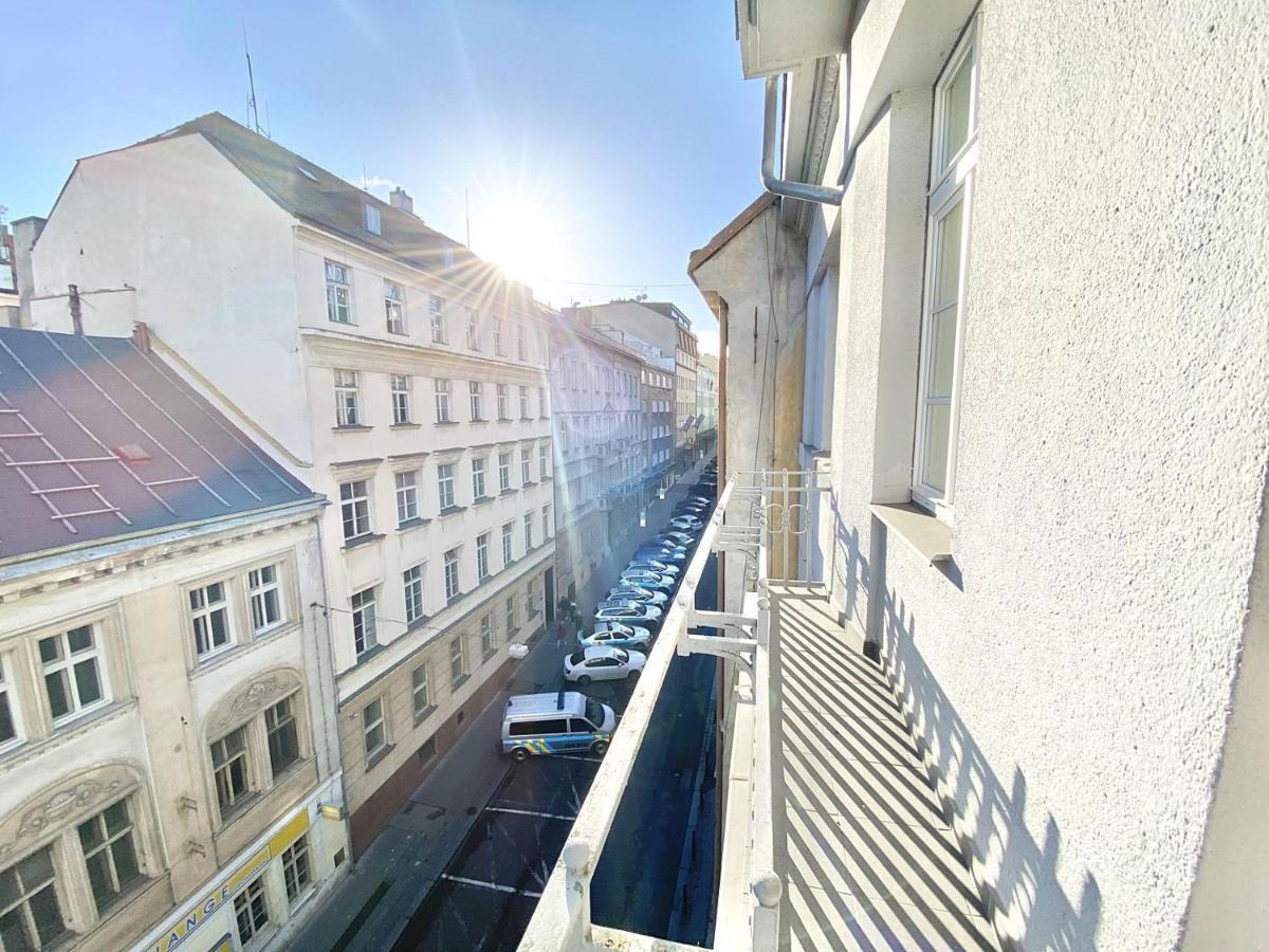 Luxury Central 150M2 Apartment On Wencelas Square With Private Garage Πράγα Εξωτερικό φωτογραφία